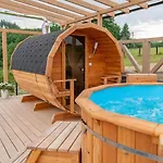 펜션 Wooden House In With *