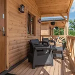 펜션 Wooden House In With 두슈니키 즈드로지