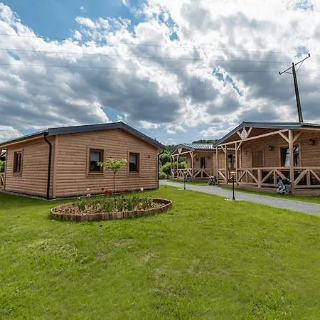 Wooden House In With Hébergement de vacances *
