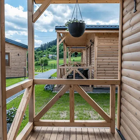 Wooden House In With Hébergement de vacances
