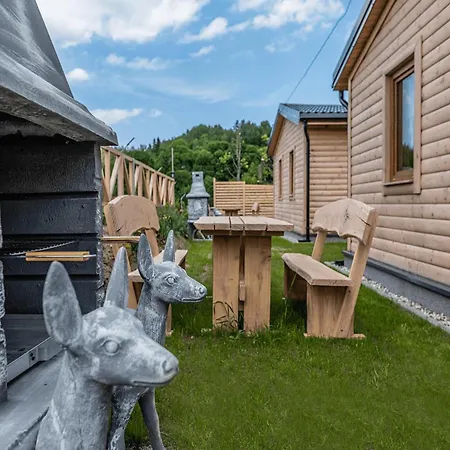 Hébergement de vacances Wooden House In With