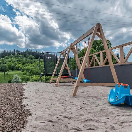 Wooden House In With Hébergement de vacances
