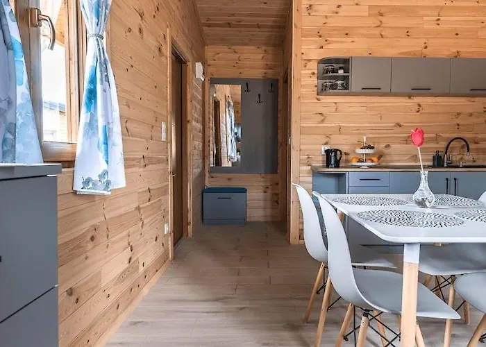 Wooden House In With 펜션 두슈니키 즈드로지